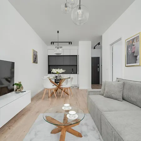 Appartement Stylish One Bedroom In With Free Parking And Balcony By Renters *